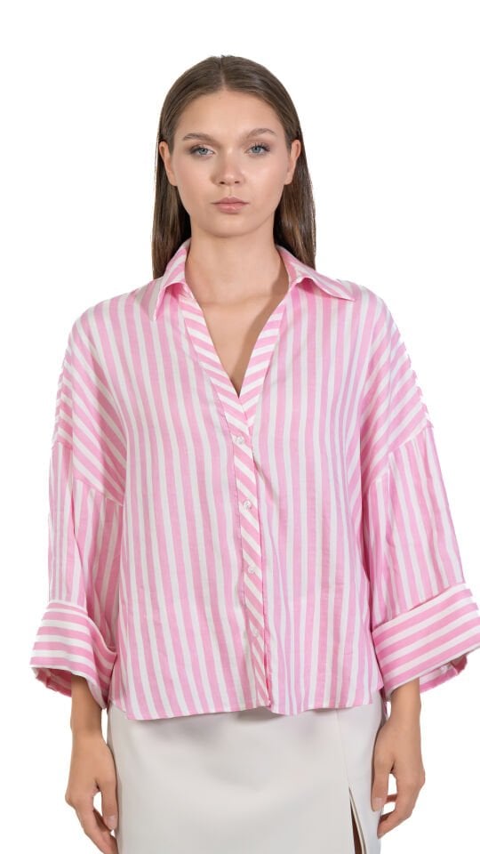 Pembe Çizgili Gömlek